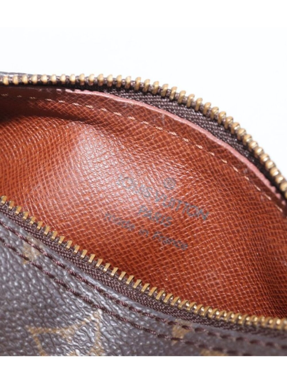 LOUIS VUITTON Monogram Papillon Pouch - Picture 15 of 16